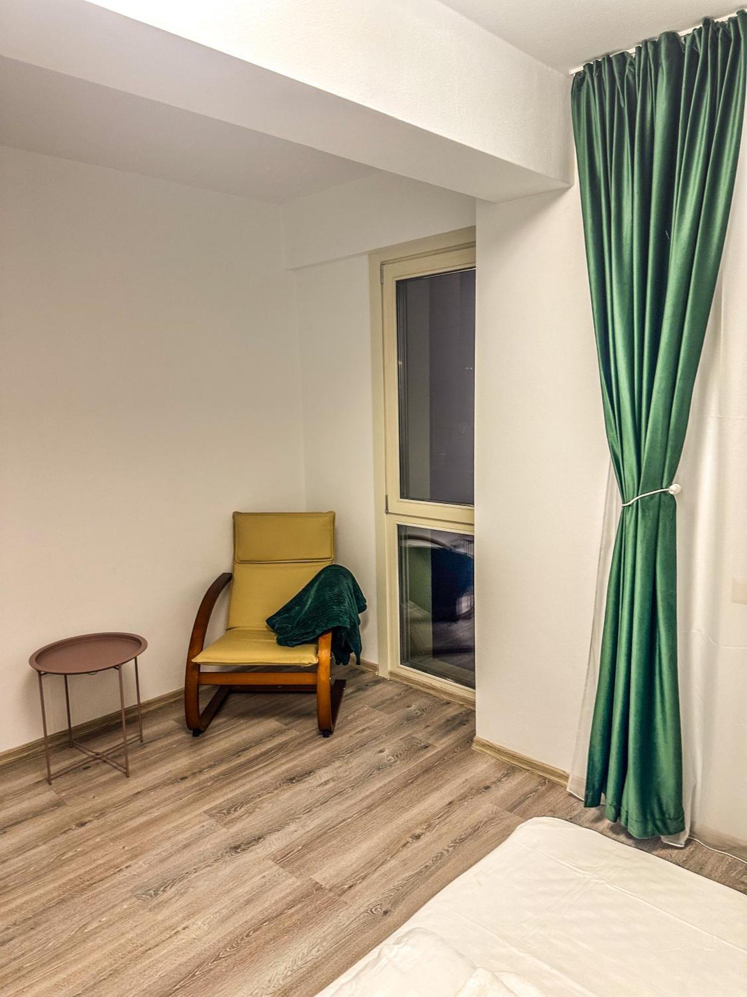 Luxury Bucovina Apartment Gura Humorului Exterior foto